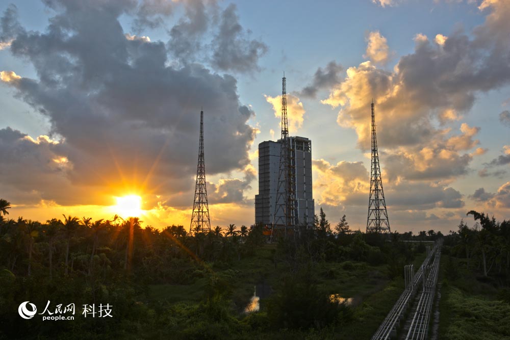 ���䳡�ճ�