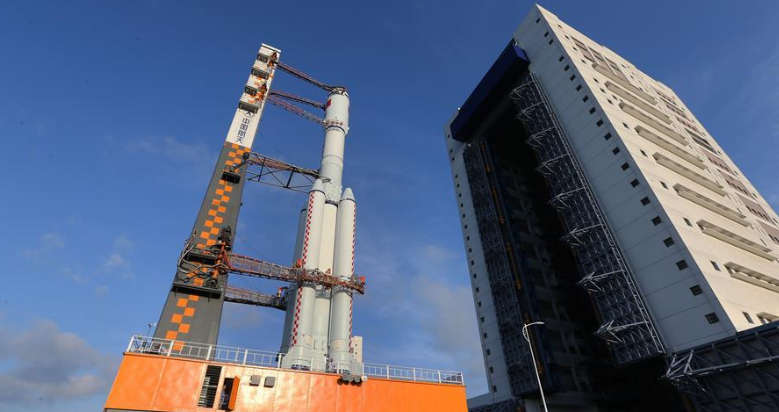 ����һ�ŷɴ���ֱת����������